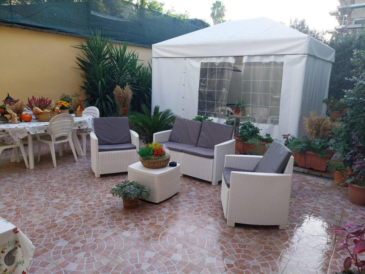 Il Giardino Di Marimar Roma Exterior foto